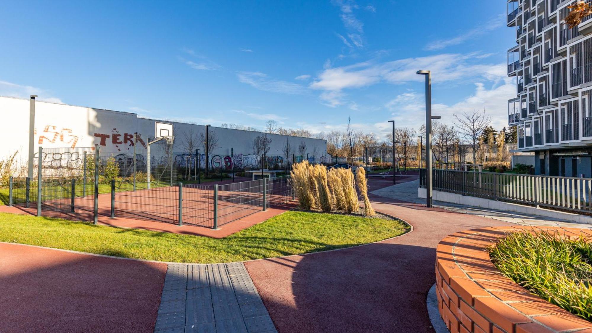 Bnb Slovakia Guthaus 64D Bratislava Exterior foto