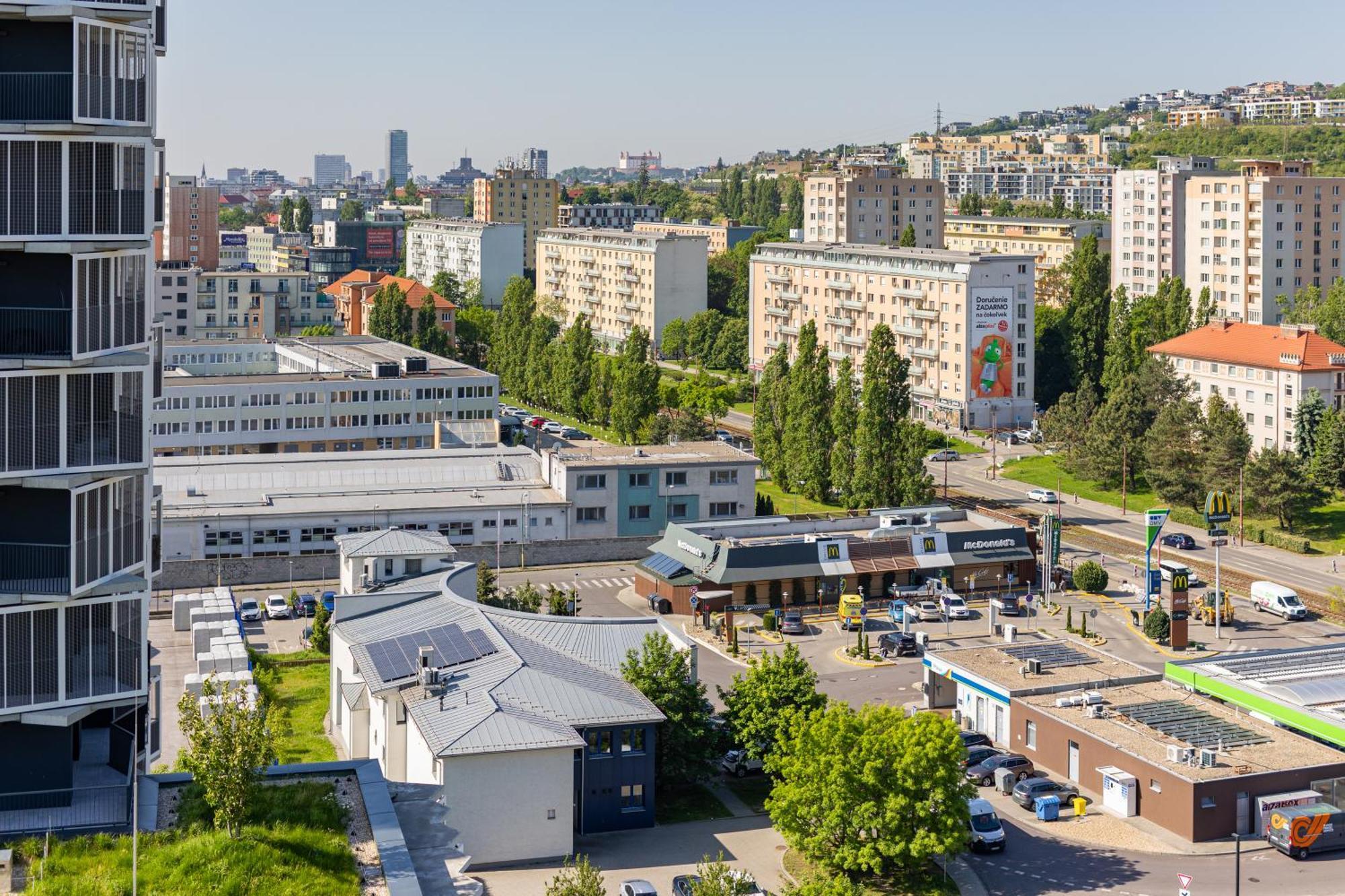 Bnb Slovakia Guthaus 64D Bratislava Exterior foto